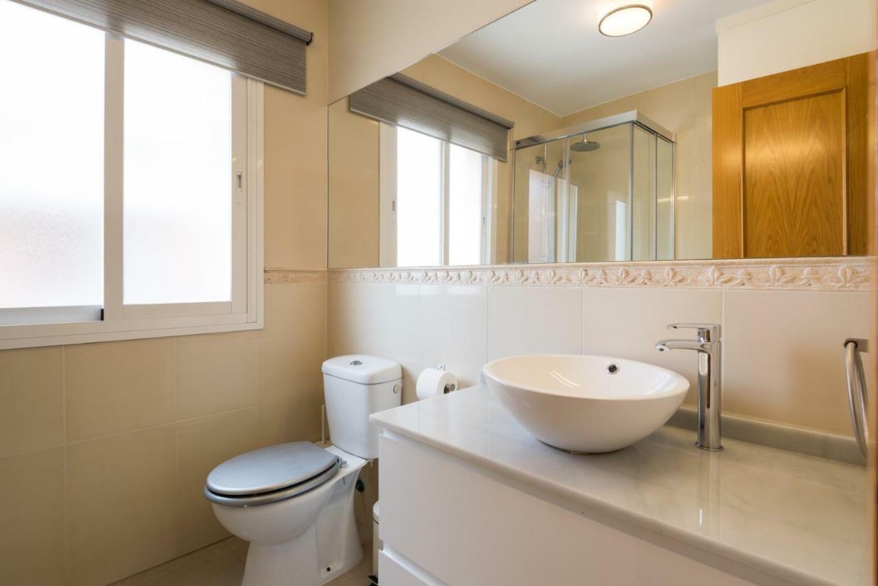 Appartement Malagueta-Muelle 1 Puerto 2 à Málaga Extérieur photo